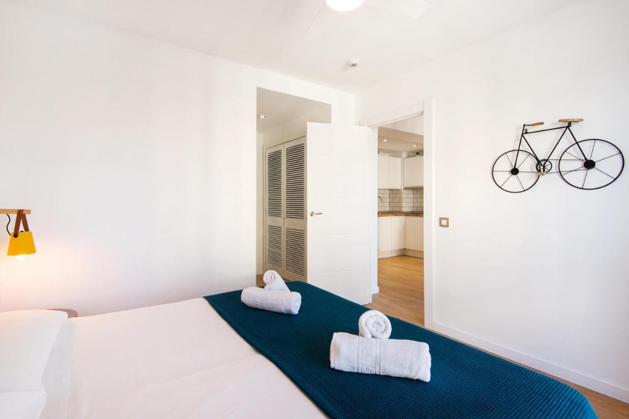 Aloha Puerto Private Apartment 1St Line Carihuela Beach Torremolinos Extérieur photo