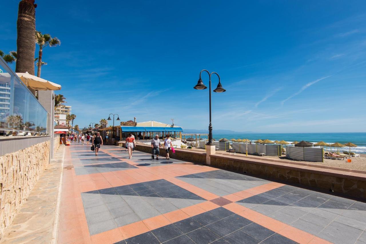 Aloha Puerto Private Apartment 1St Line Carihuela Beach Torremolinos Extérieur photo