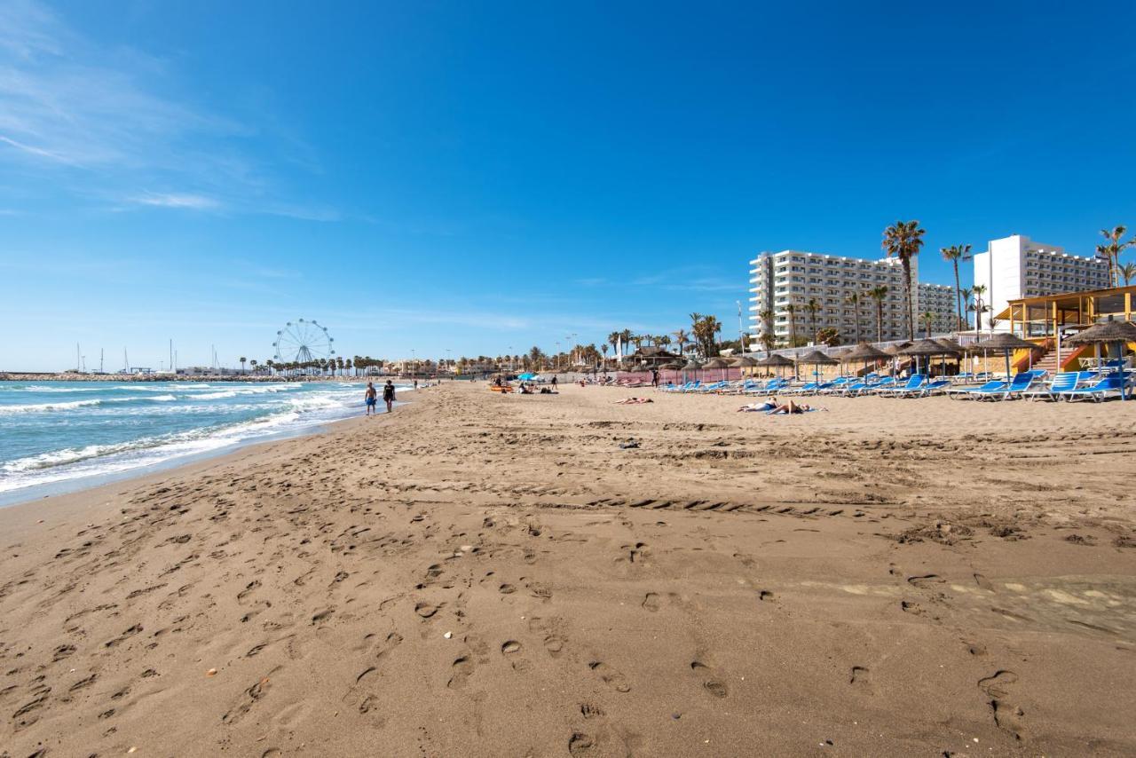 Aloha Puerto Private Apartment 1St Line Carihuela Beach Torremolinos Extérieur photo