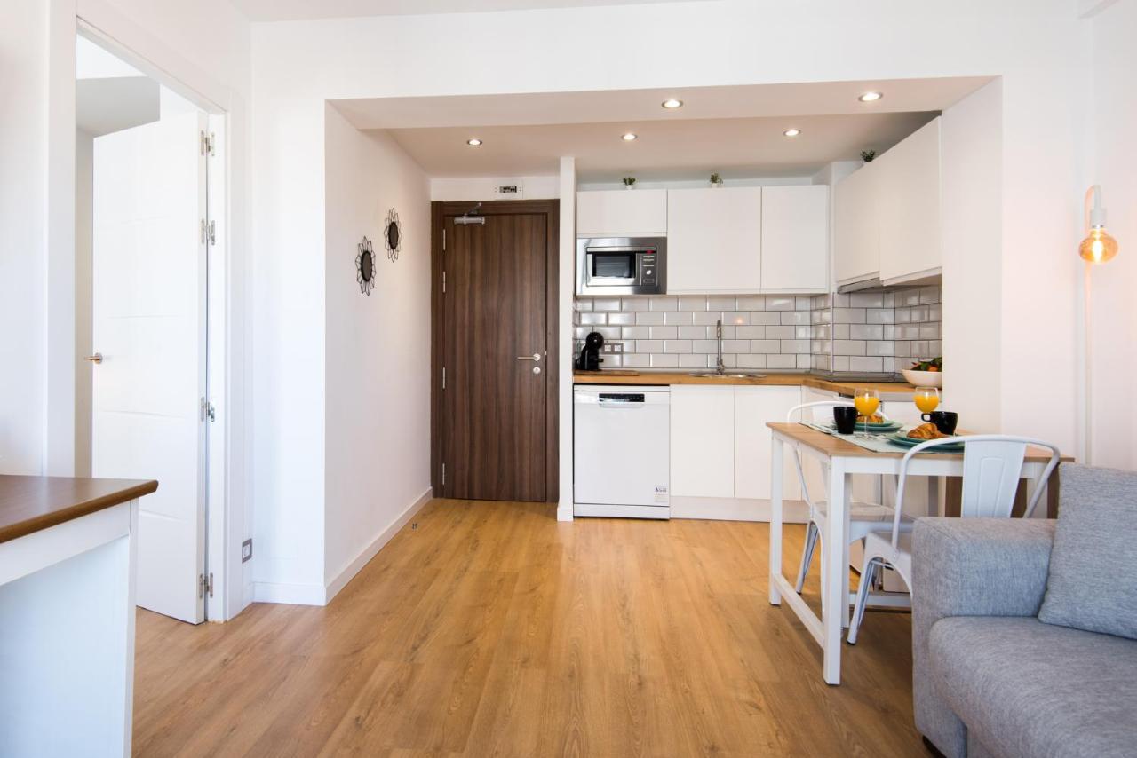 Aloha Puerto Private Apartment 1St Line Carihuela Beach Torremolinos Extérieur photo